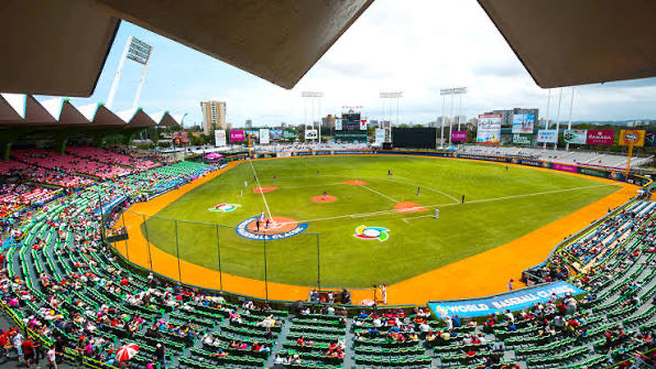 Gradas del Estadio Hiram Bithorn